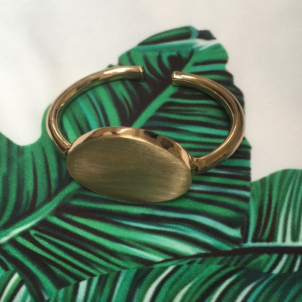 Gold Polished Bracelet &Earrings  Set - Picture 2 of 5